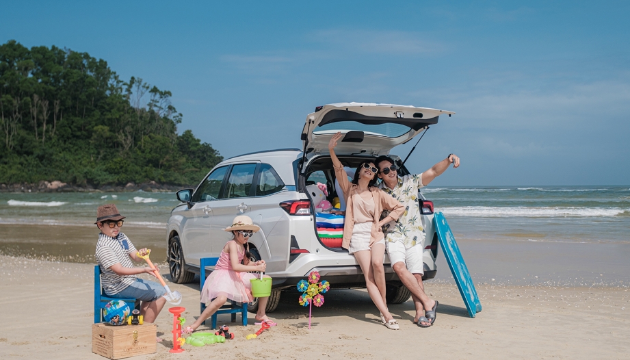 Toyota Veloz Cross: Đủ rộng cho gia đình lớn - Đủ nhẹ cho bài toán tài chính